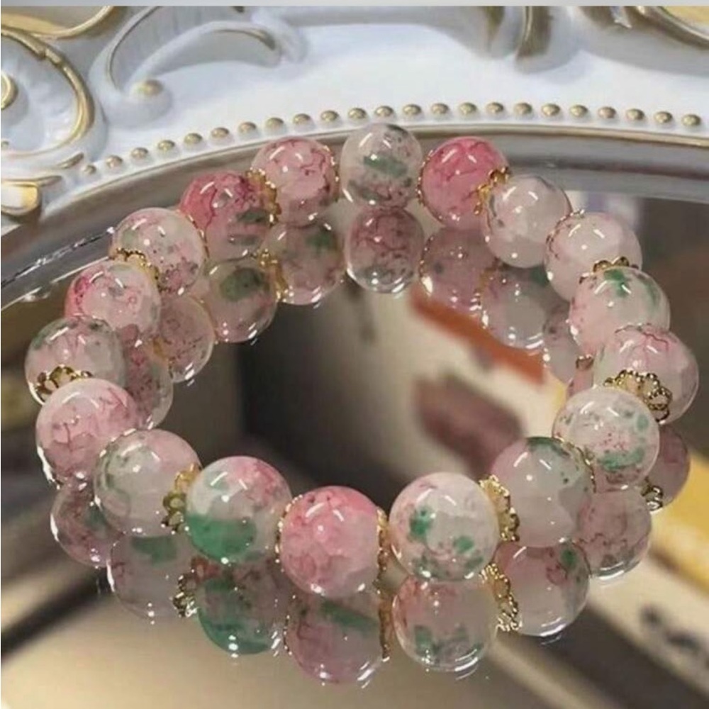 Unique Crackled Glass Beaded Bracelet - Multicolored with Gold Accents